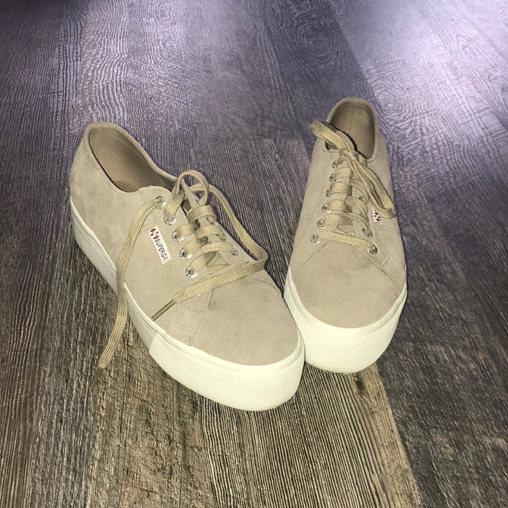 Superga platform sneaker